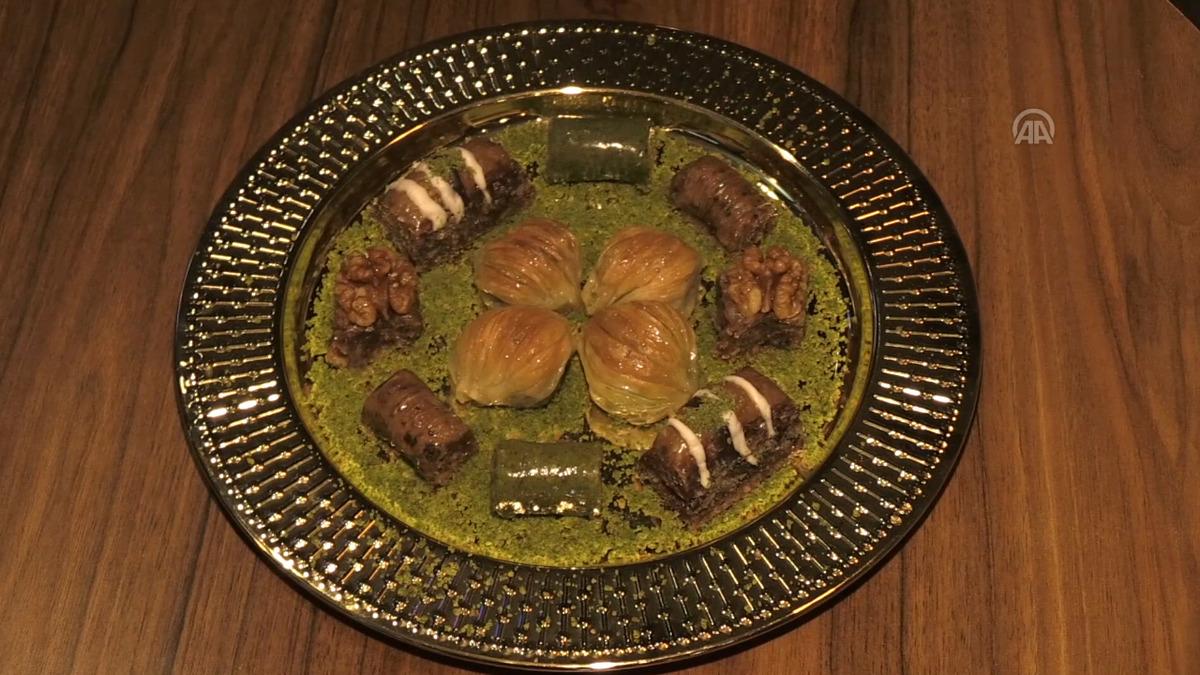 Altın kaplama baklava fiyatıyla dudak u&ccedil;uklattı