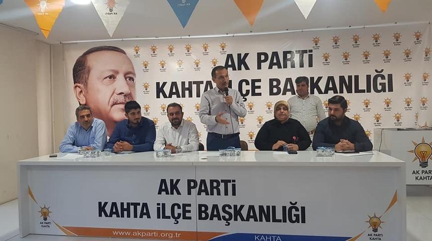 AK Parti Kahta&rsquo;da istişare toplantısı d&uuml;zenledi