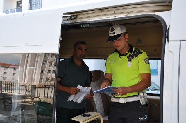 Simav’da okul çevresi ve öğrenci servis denetimleri