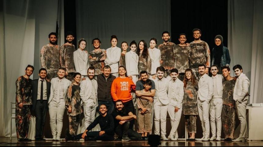 Eskişehir&rsquo;in tiyatro el&ccedil;isi; &lsquo;Sui Generis Tiyatro&rsquo;