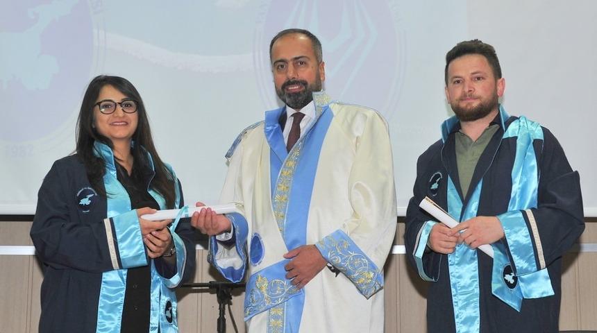 Van YY&Uuml; Eğitim Bilimleri Enstit&uuml;s&uuml;nden mezuniyet t&ouml;reni