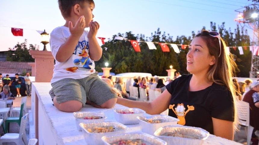 Torbalı Belediyesinden aşure etkinliği