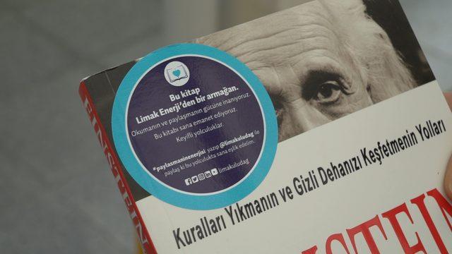 Bursa'da yolcular okumanın enerjisini paylaştı