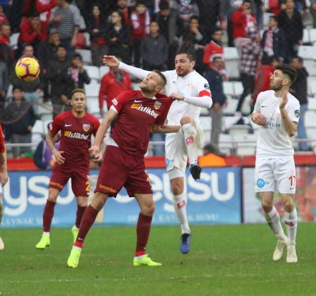 Antalyaspor ile Kayserispor 23. randevuda