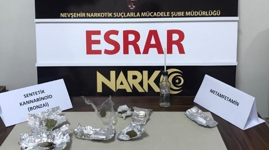 Zehir taciri bir kişi yakalandı