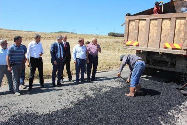 Kaymakam Pişkin, asfalt çalışmalarını inceledi