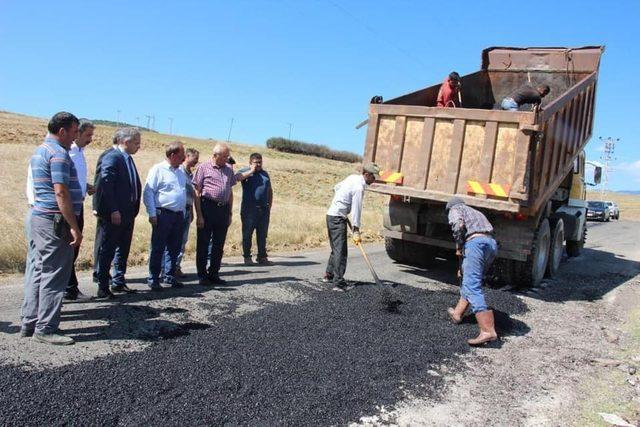 Kaymakam Pişkin, asfalt çalışmalarını inceledi