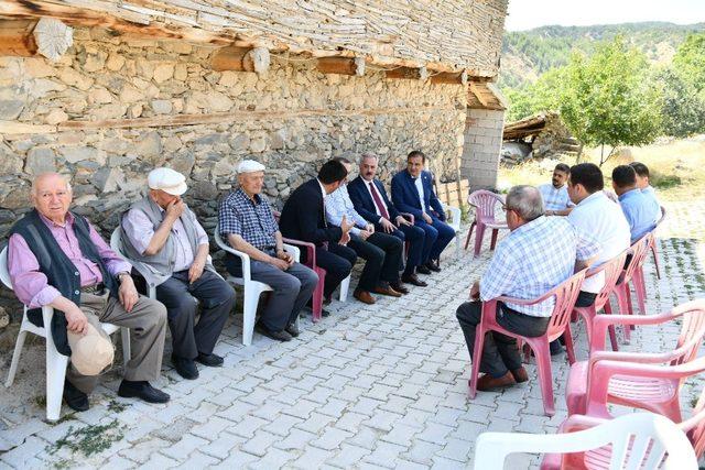 Isparta Yakaören’de geleneksel aşure günü