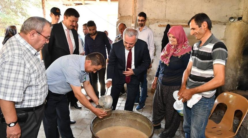 Isparta Yakaören’de geleneksel aşure günü