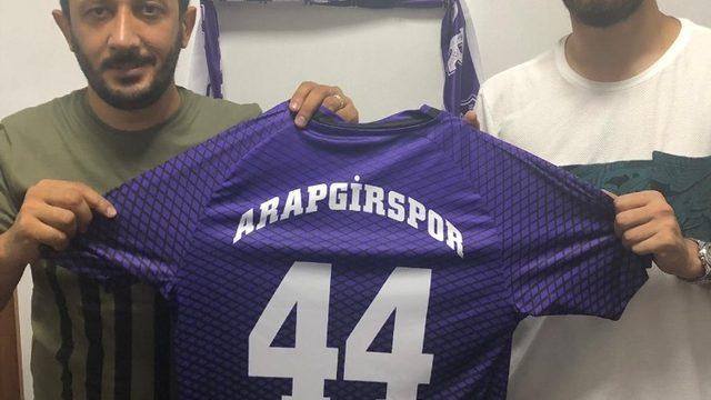 Ünlü rap şarkıcısı Vahap Canbay, Arapgirspor’a transfer oldu