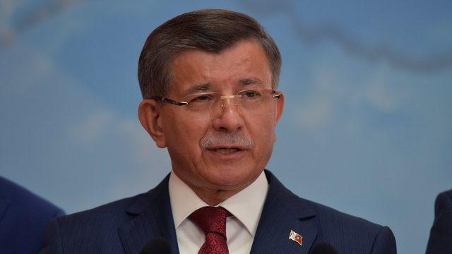 Ahmet Davutoğlu'ndan istifa açıklaması: AKP'den ayrılan eski başbakanın yol haritasında ne var?