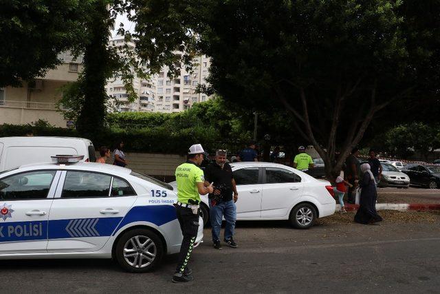 Antalya’da şüpheli çanta paniği