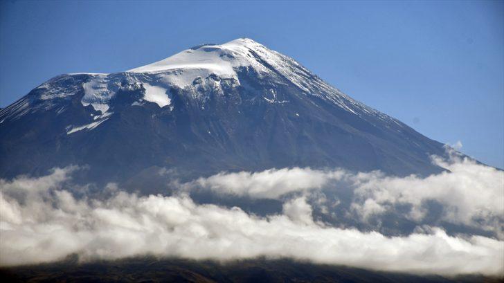 Türkiye'nin çatısı beyaza büründü G1