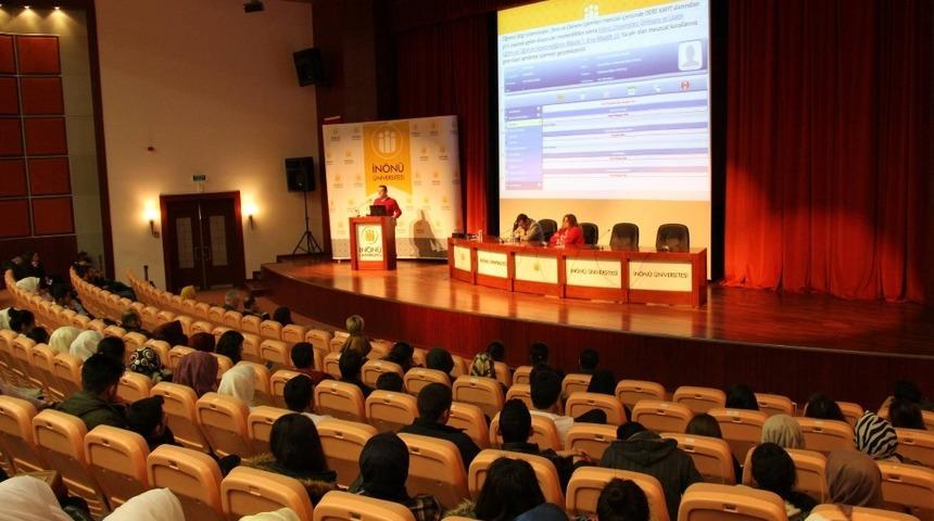 Yeni kayıt yaptıran &ouml;ğrenciler i&ccedil;in oryantasyon programı d&uuml;zenlenecek