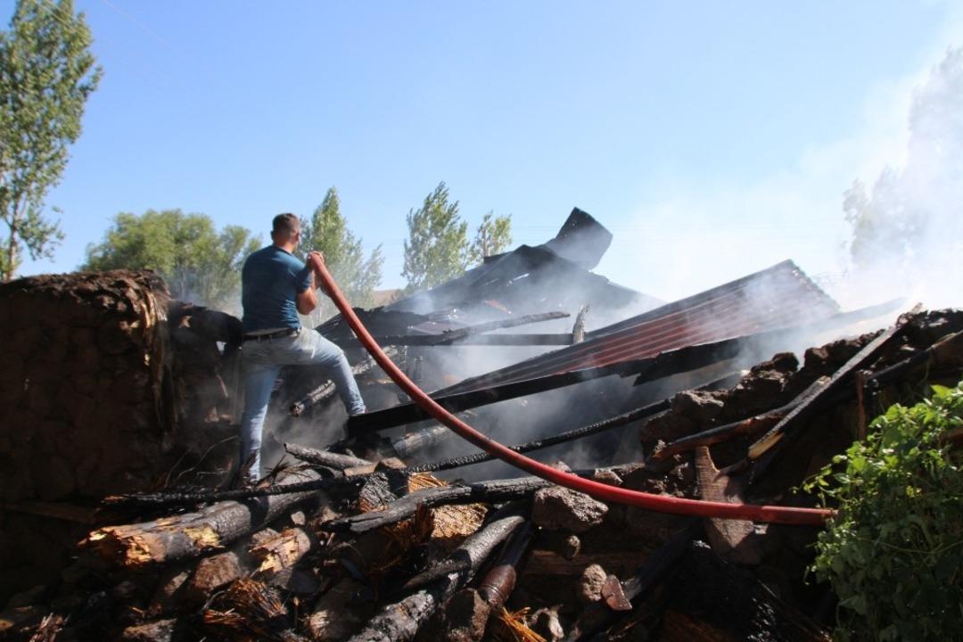 Varto&rsquo;da yangın