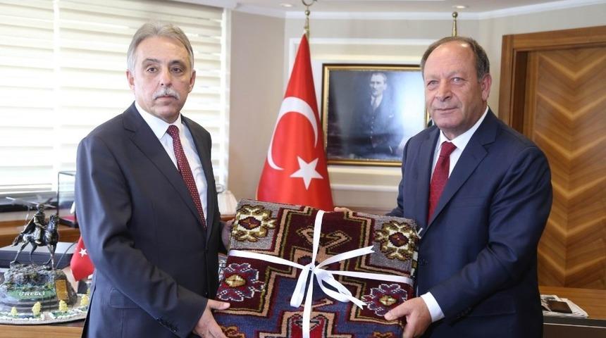 Vali Toprak&rsquo;tan Başkan Opruk&ccedil;u&rsquo;ya ziyaret