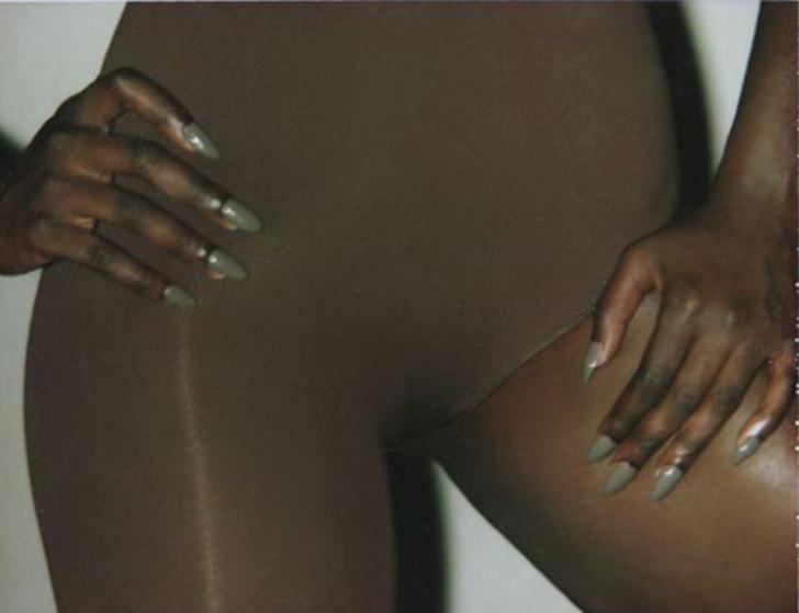 Kim Kardashian'dan güzellik itirafı: 'Sıkı korseler yüzünden altıma yapmak zorunda kaldım' G5