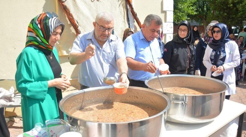 Kadın ve gen&ccedil;lik merkezinde aşure etkinliği