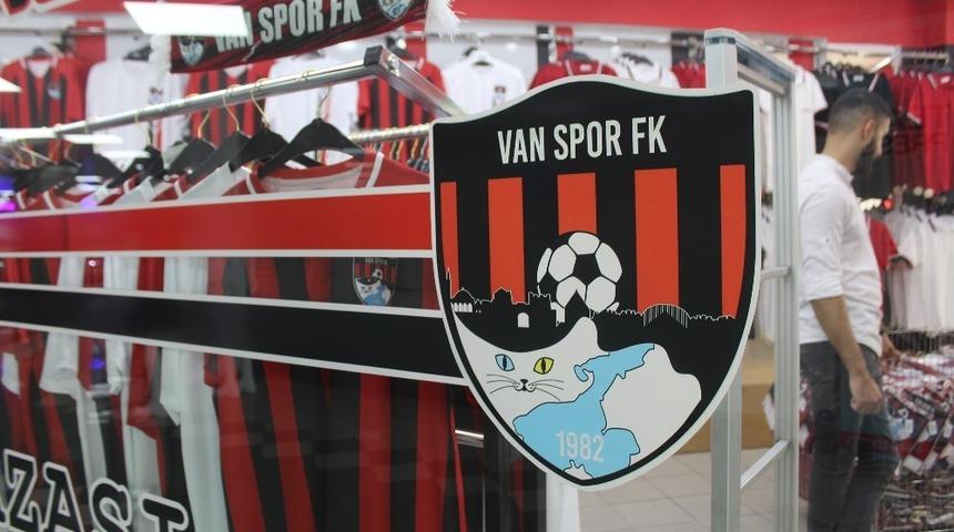 &lsquo;Van Spor Store Mağazası&rsquo; satışa başladı