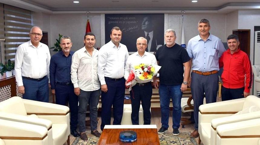 Başkan Kayda, kul&uuml;p y&ouml;netimini ağırladı