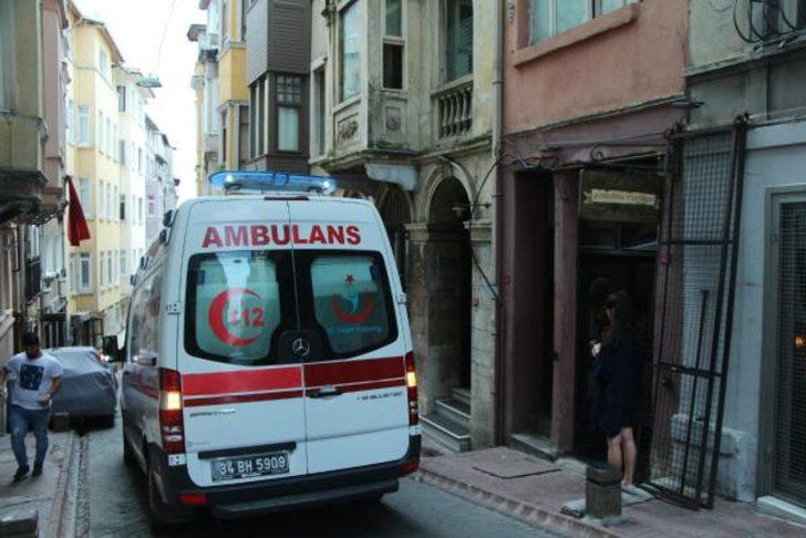 Ses gelmeyince otel görevlileri içeri girdi! Korkunç manzara G2