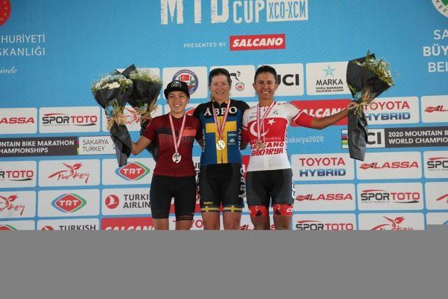 MTB Cup Sakarya bisiklet yarışlarının ilk ödülleri verildi