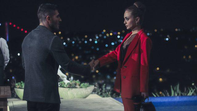 Çukur yeni sezonda Baykal'ın kızı Efsun ile Nehir'i kim oynuyor? Çukur oyuncuları Damla Sönmez ve Hazal Subaşı kimdir?