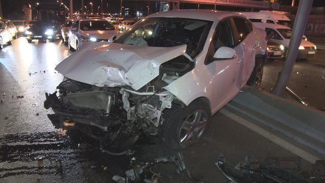 Kontrolden çıkan otomobil başka bir otomobile çarptı: 5 yaralı