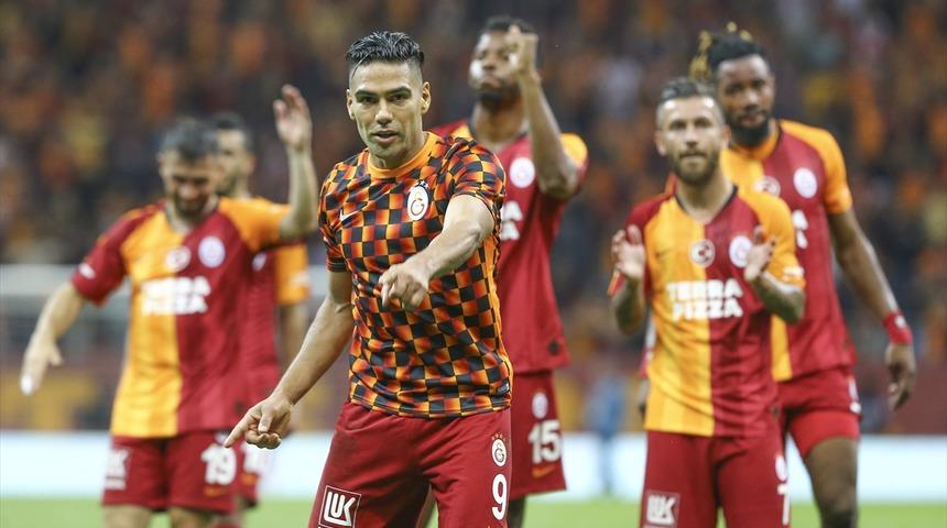 Radamel Falcao takımdan ayrı çalışmaya devam etti