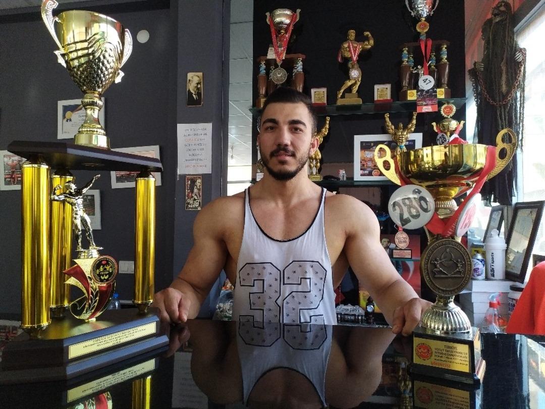 Mobilyacı &ccedil;ıraklığından d&uuml;nya şampiyonluğuna