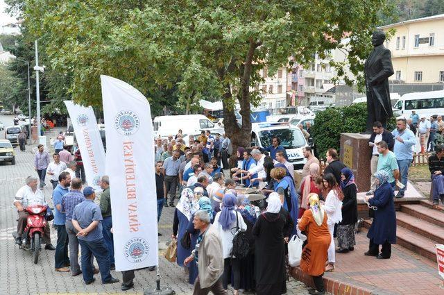 Simav Belediyesinden aşure ikramı