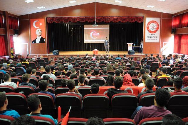 Simav’da ’Demokrasi ve Milli Birlik Günü’ konulu seminer