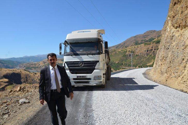 Terörün izinin silindiği bölgeler asfaltlanıyor G4