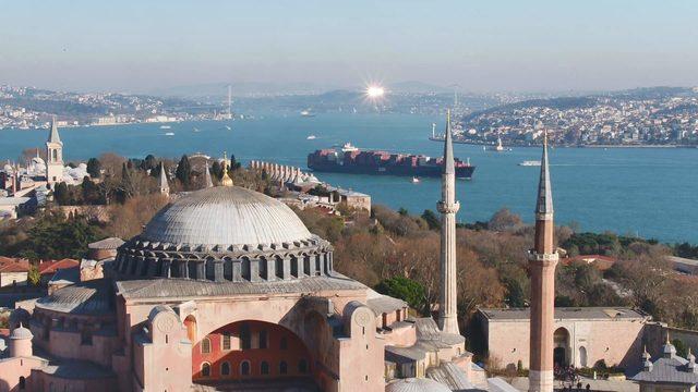 İstanbul'a 10 bin nüfuslu ülkelerden de turist geldi