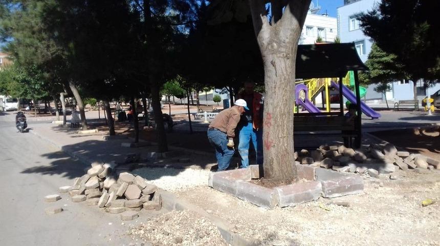 Yeni Belediye hizmet binasının peyzajı yapılıyor