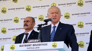 Devlet Bahçeli'den Bülent Arınç'a tepki: Ne yapsa boş!