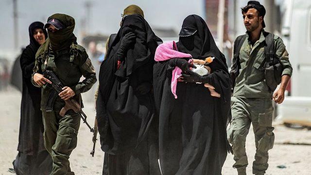 Hollanda'da aşırı sağcı partiden Türkiye iddiası: IŞİD militanları Afrin'de Türkiye adına savaşıyor