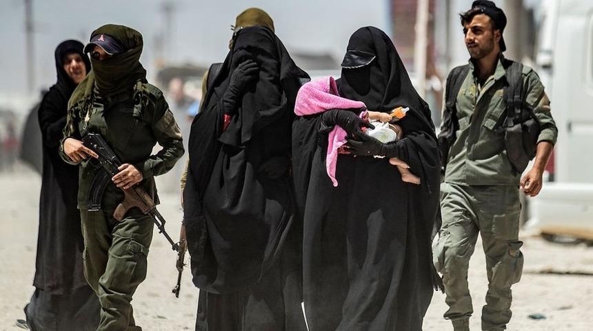 Hollanda'da aşırı sağcı partiden T&uuml;rkiye iddiası: IŞİD militanları Afrin'de T&uuml;rkiye adına savaşıyor