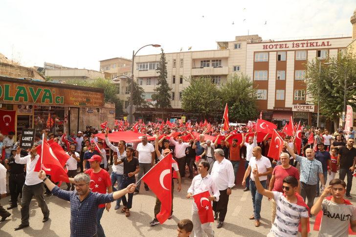 Şanlıurfa'da binlerce kişi terörü lanetledi G2