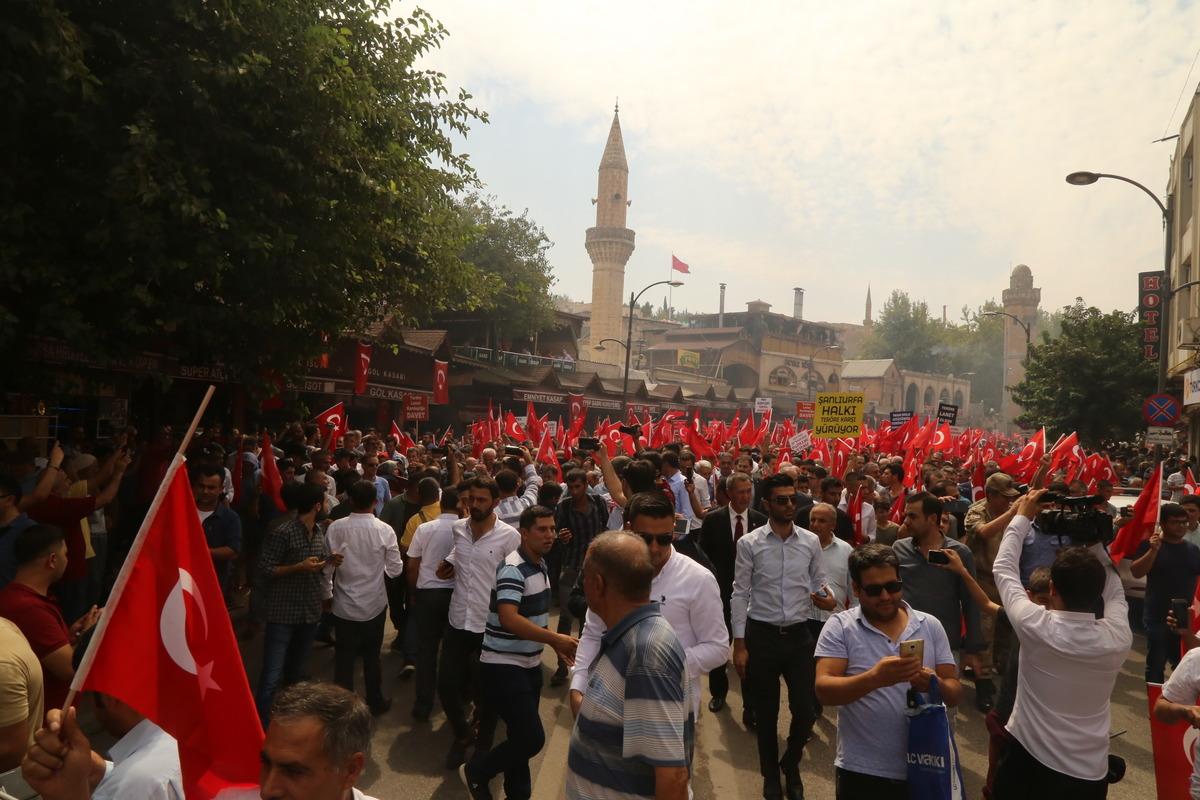 Şanlıurfa'da binlerce kişi ter&ouml;r&uuml; lanetledi
