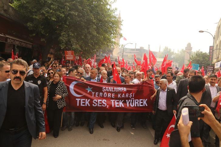 Şanlıurfa'da binlerce kişi terörü lanetledi G4