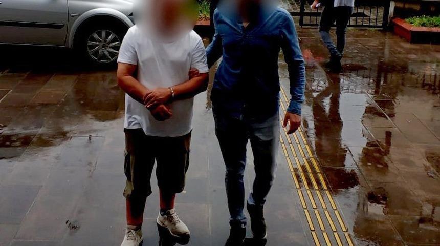 Tüm Türkiye’de aranıyor, Kuşadası’nda yakalandı