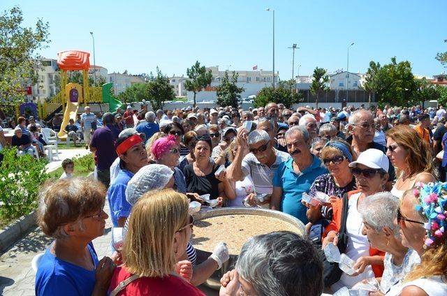 Didim Cemevi’nden aşure hayrı