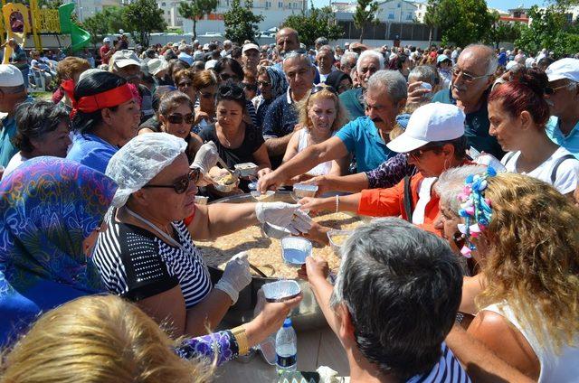 Didim Cemevi’nden aşure hayrı