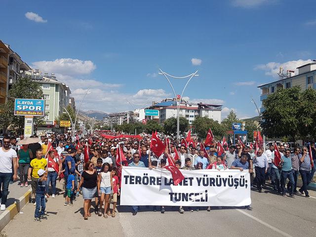 Tunceli'de 'Teröre lanet, kardeşliğe destek' yürüyüşü