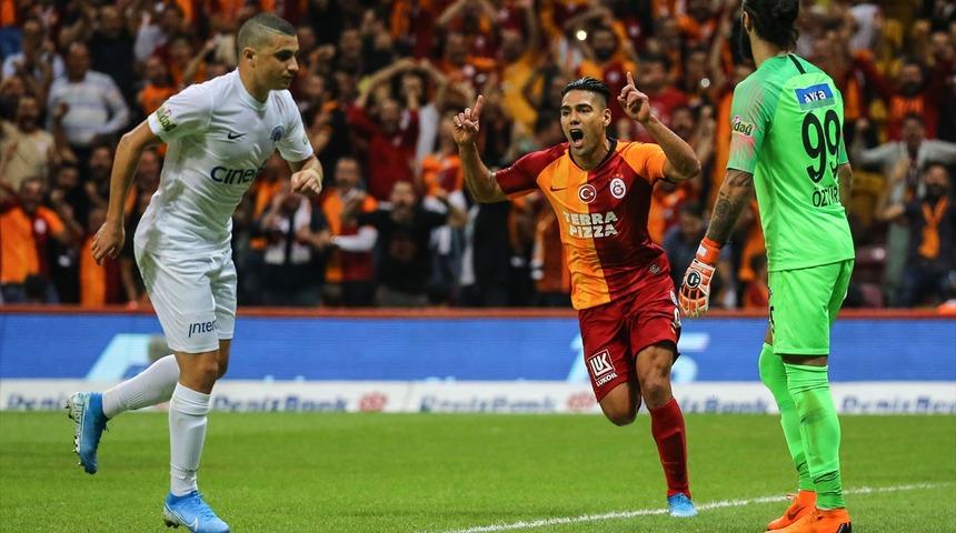 Dünya basınında Falcao manşetleri