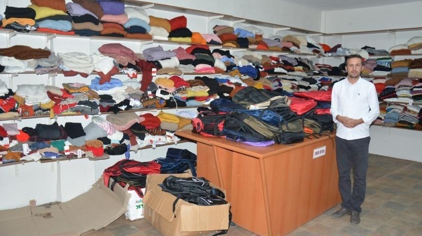 Adıyaman Belediyesi’nden bin 500 öğrenciye kırtasiye yardımı