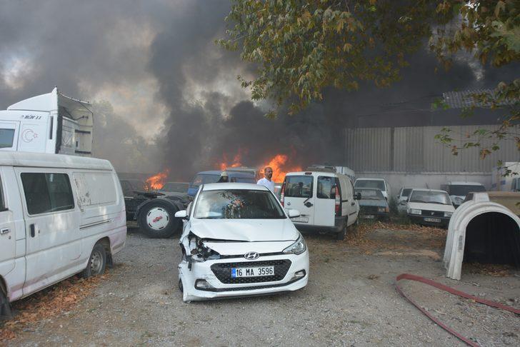 Bursa'da yediemin otoparkında yangın G3
