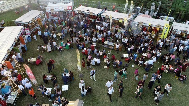 200 stant ziyaretçilerin ilgi odağı oldu G5