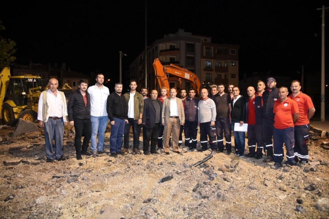 Karesi Belediyesi Şehitlik Kavşağını d&uuml;zenleniyor